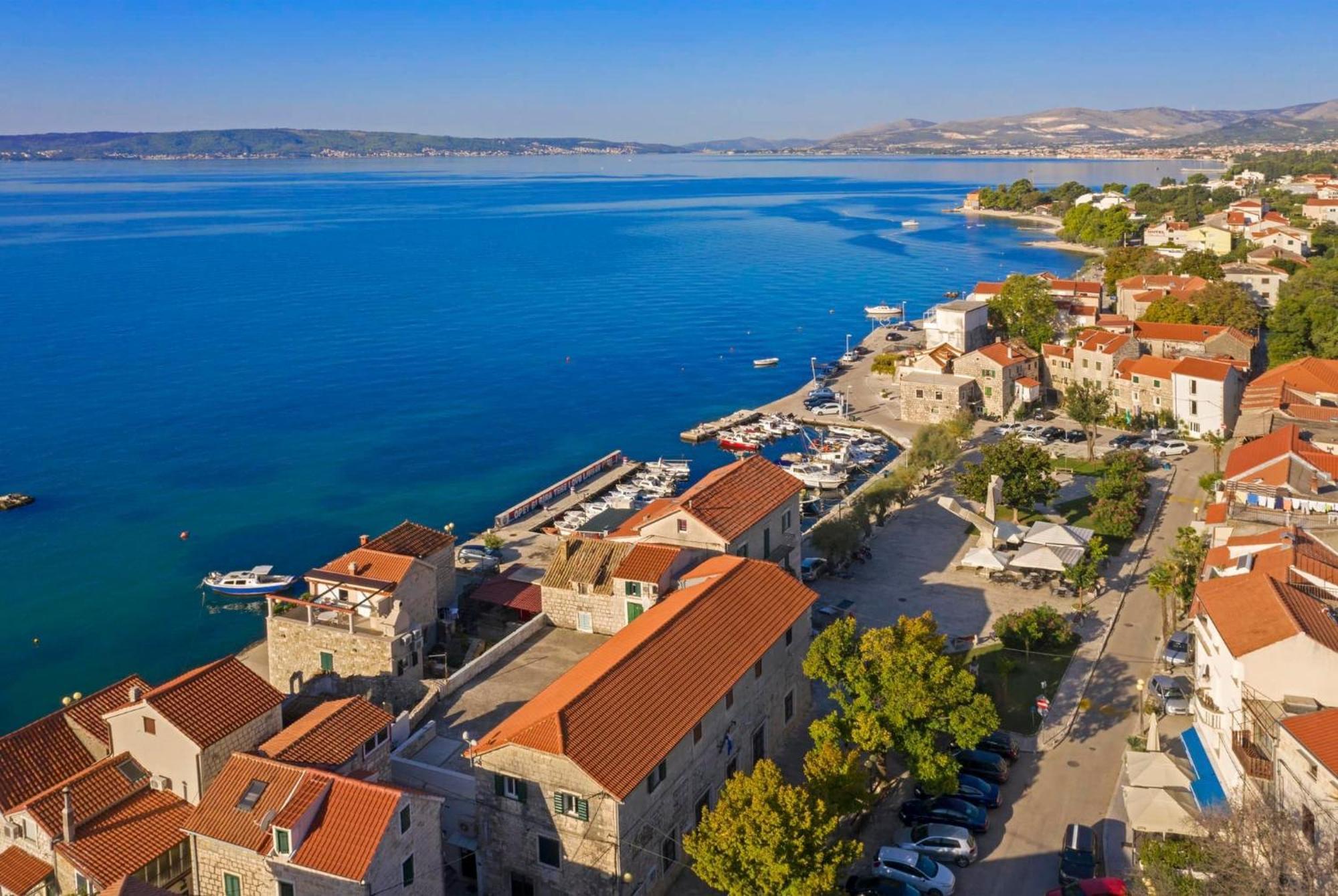 Navi Apartment Kastela Exterior photo