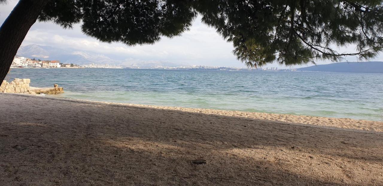 Navi Apartment Kastela Exterior photo