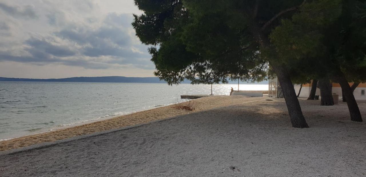 Navi Apartment Kastela Exterior photo